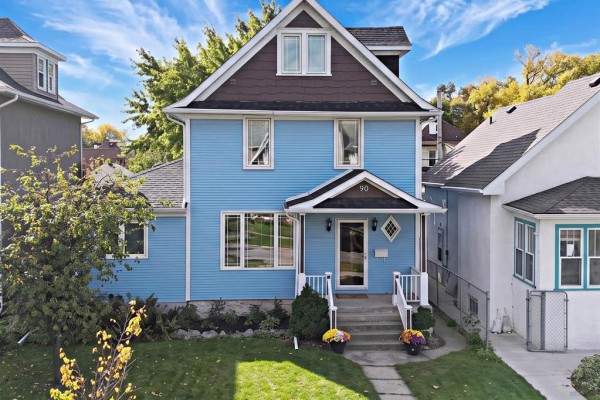 90 Cobourg Avenue, Winnipeg