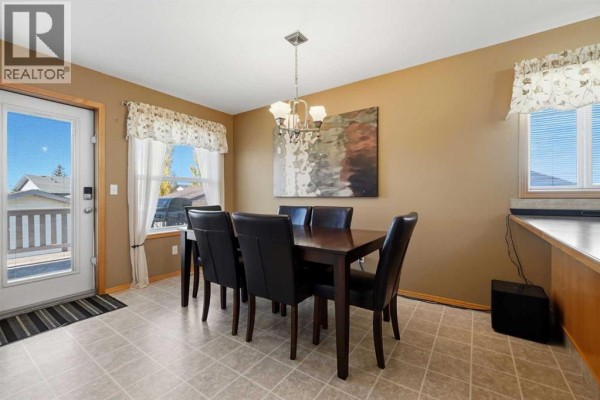 Bedroom - 90 Drummond Avenue, Red Deer, AB T4R3A5 Photo 5