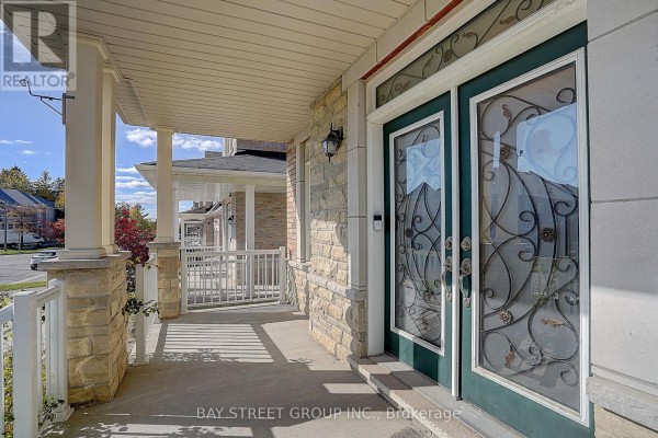 Family room - 90 Gable Avenue, Markham, ON L6C2W6 Photo 4