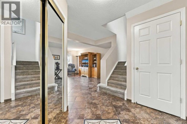 Primary Bedroom - 90 Hidden Ranch Terrace Nw, Calgary, AB T3A5Z4 Photo 5
