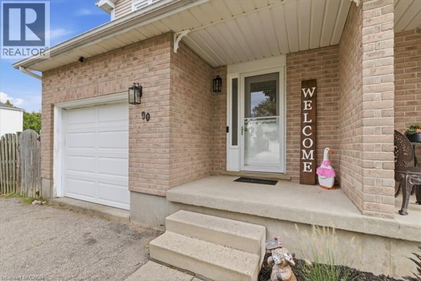 4pc Bathroom - 90 Hostetler Road, New Hamburg, ON N3A2E2 Photo 4