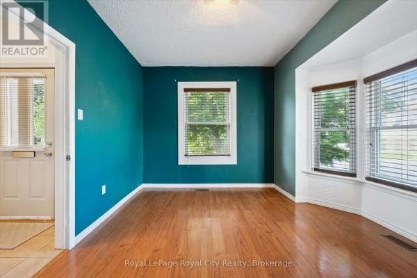 Bedroom - 90 Neeve Street, Guelph, ON N1E5S1 Photo 5
