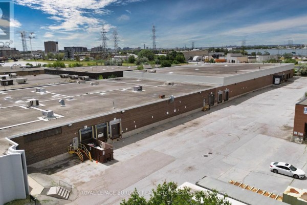 90 Ronson Drive, Toronto, ON M9W1B6 Photo 3