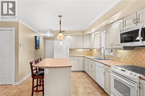 Family room - 90 Rue Acadie, Bouctouche, NB E4S2T4 Photo 5