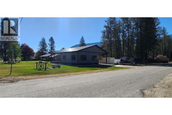 90 Sagamore Road, Grand Forks, BC, photo 3