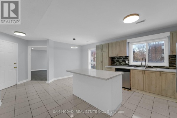 90 Tisdale Street S, Hamilton, ON, photo 2