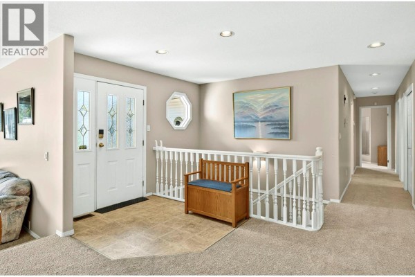 900 Windbreak Street, Kamloops, BC, photo 2