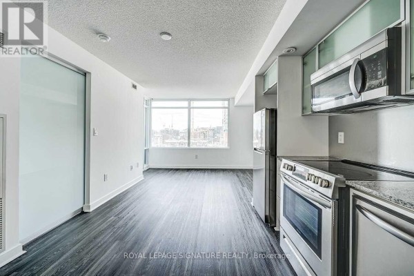 Dining room - 901 - 25 Telegram Mews, Toronto, ON M5V3Z1 Photo 2