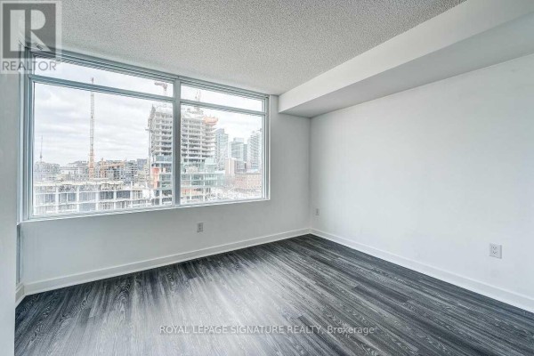 Kitchen - 901 - 25 Telegram Mews, Toronto, ON M5V3Z1 Photo 3