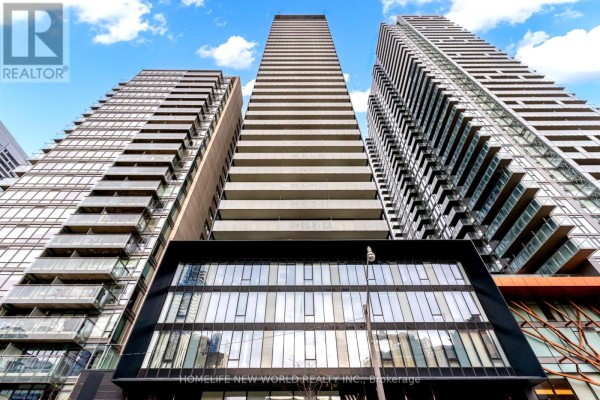 901 - 28 Wellesley Street E, Toronto
