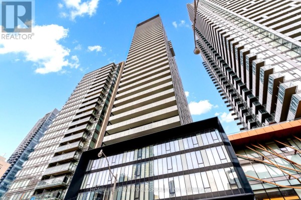 901 - 28 Wellesley Street E, Toronto, ON M4Y0C4 Photo 3