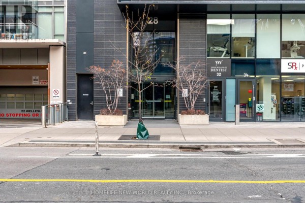 901 - 28 Wellesley Street E, Toronto, ON M4Y0C4 Photo 5