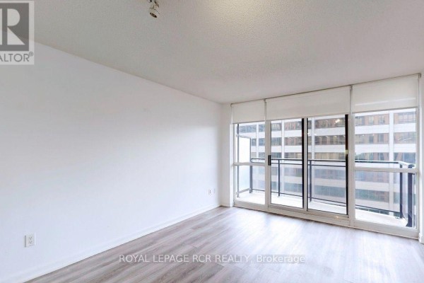 901 - 33 Sheppard Avenue, Toronto, ON M2N7K1 Photo 5