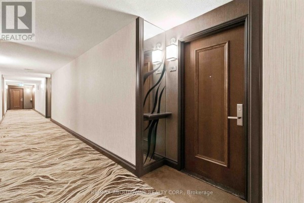 901 - 45 Kingsbridge Garden Circle, Mississauga, ON L5R3K4 Photo 5