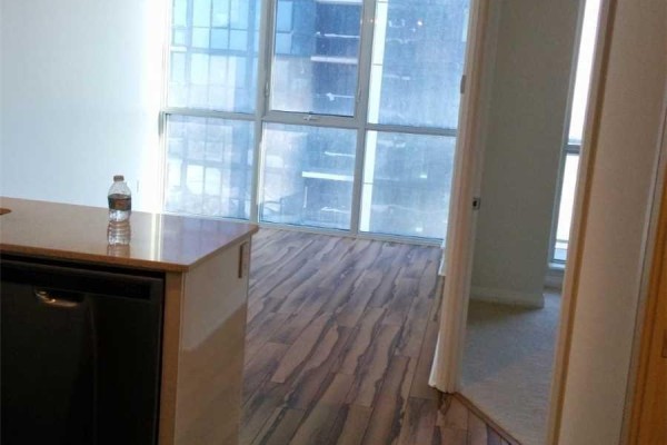 Den - 901 - 75 Eglinton Avenue W, Mississauga, ON L5R0E4 Photo 5