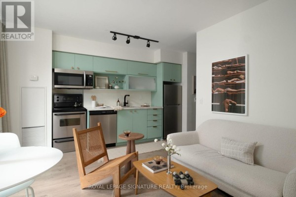 901 - 80 Western Battery Road, Toronto