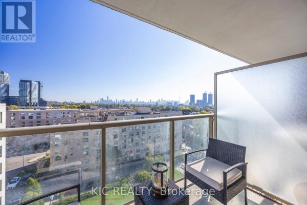 Kitchen - 901 - 812 Lansdowne Avenue, Toronto, ON M6H4K5 Photo 4