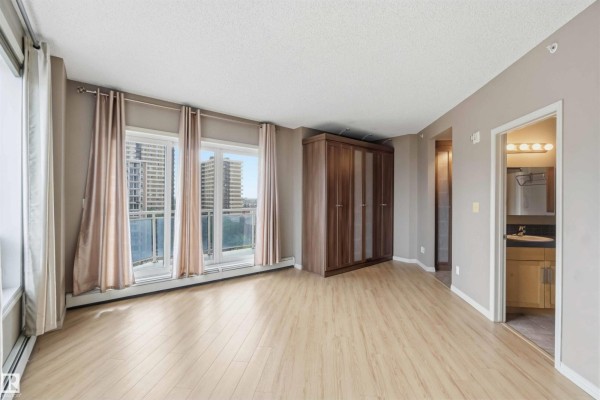 Bedroom 2 - #901 10504 99 Av Nw, Edmonton, AB T5K1B2 Photo 5