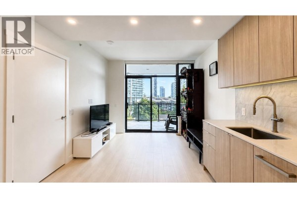 901 626 Claremont Street, Coquitlam, BC V3J0T1 Photo 5