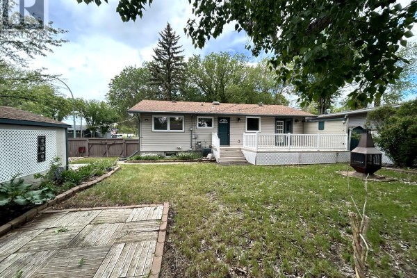 Kitchen - 901 Shannon Road, Regina, SK S4S5K3 Photo 2