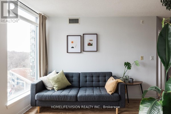 Den - 902 - 18 Valley Woods Road, Toronto, ON M3A0A1 Photo 5