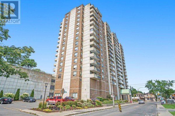 902 - 200 Lafontaine Avenue, Ottawa