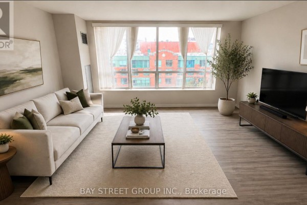Kitchen - 902 - 284 Bloor Street W, Toronto, ON M5S3B8 Photo 4