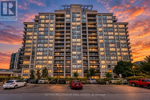 Kitchen - 902 - 50 Disera Drive, Vaughan, ON L4J9E9 Photo 2