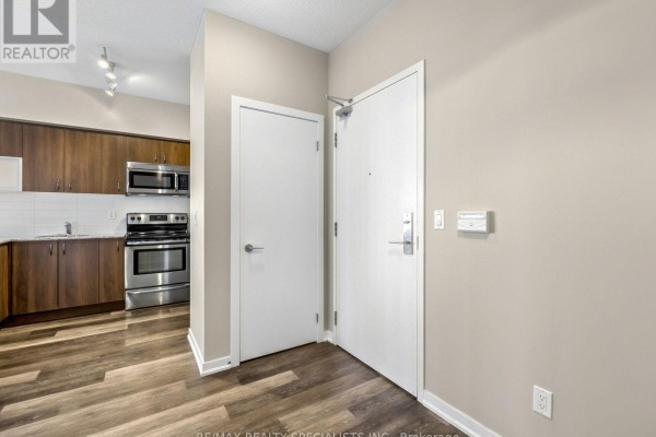 Kitchen - 902 - 55 East Liberty Street, Toronto, ON M6K3P9 Photo 3