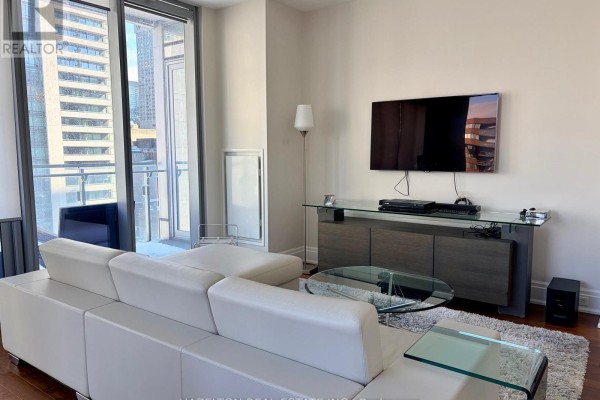 Living room - 902 - 55 Scollard Street, Toronto, ON M5R0A1 Photo 2
