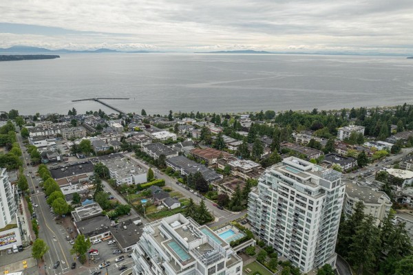 902 15165 Thrift Avenue, White Rock, BC V4B0C1 Photo 3