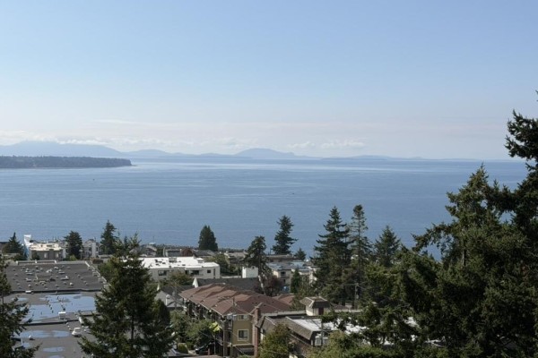 902 15165 Thrift Avenue, White Rock, BC V4B0C1 Photo 4