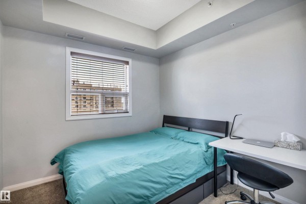 Kitchen - #902 9819 104 St Nw, Edmonton, AB T5K0Y8 Photo 2
