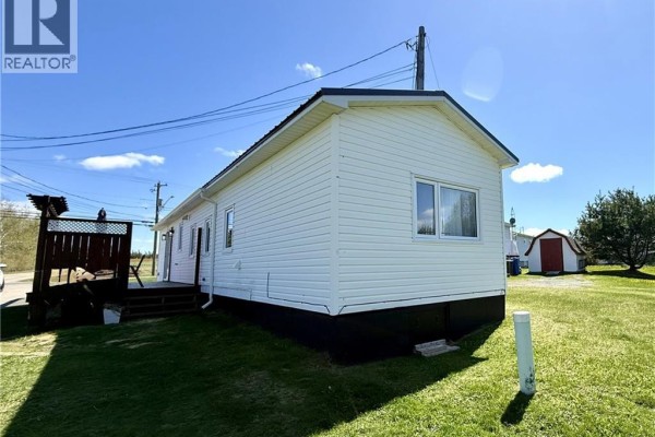 Bath (# pieces 1-6) - 902 Boulevard Des Acadiens, Bertrand, NB E1W1H6 Photo 5