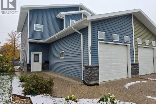 902 Connaught Street, Regina