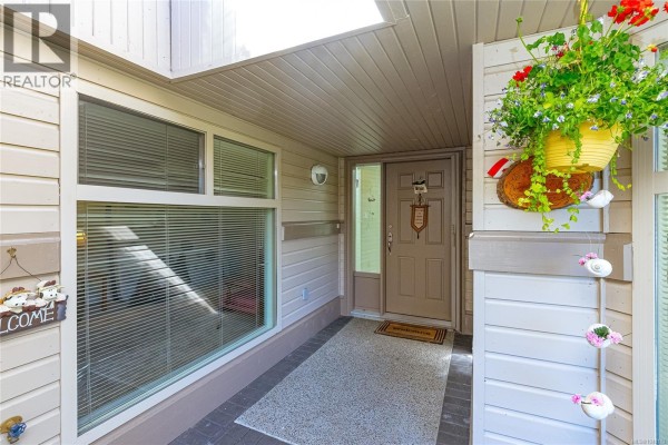 Laundry room - 902 Lakes Blvd, Parksville, BC V9P2P8 Photo 4