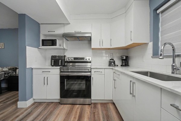 9024 123a Street, Surrey, BC V3V6K3 Photo 5