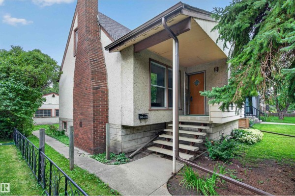 9026 92 St Nw, Edmonton, AB, photo 2