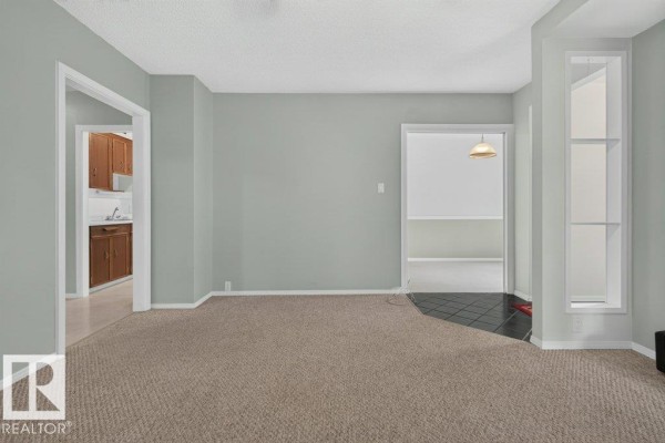 Primary Bedroom - 9026 92 St Nw, Edmonton, AB T6C3R2 Photo 4