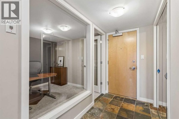 Dining room - 903, 1088 6 Avenue Sw, Calgary, AB T2P5N3 Photo 2