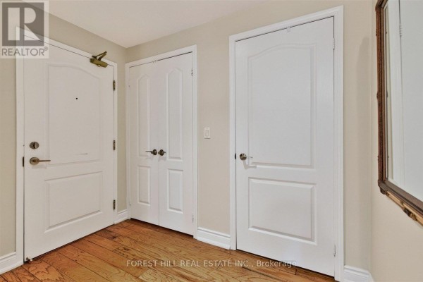 Bedroom 2 - 903 - 20 Collier Street, Toronto, ON M4W3Y4 Photo 5
