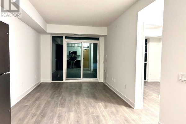 Living room - 903 - 204 Burnhamthorpe Road E, Mississauga, ON L5A0B3 Photo 3