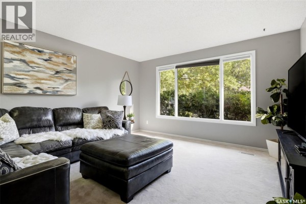 903 Rowell Crescent N, Regina, SK, photo 3