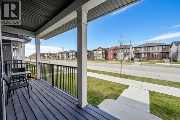 Family room - 9039 52 Street Ne, Calgary, AB T3J0V5 Photo 3