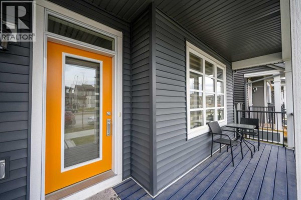 Foyer - 9039 52 Street Ne, Calgary, AB T3J0V5 Photo 4