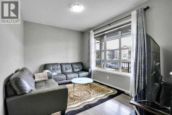 Kitchen - 9039 52 Street Ne, Calgary, AB T3J0V5 Photo 5