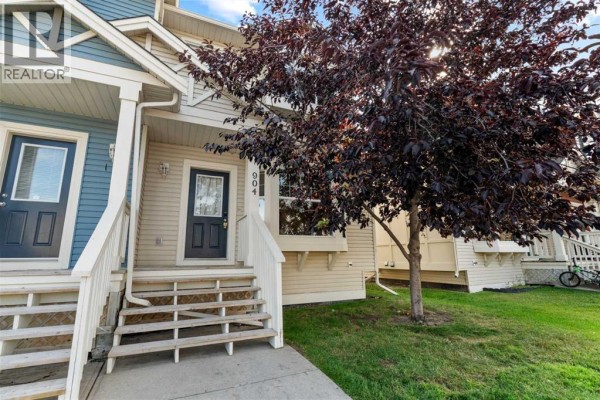 904, 703 Luxstone Square Sw, Airdrie, AB, photo 2