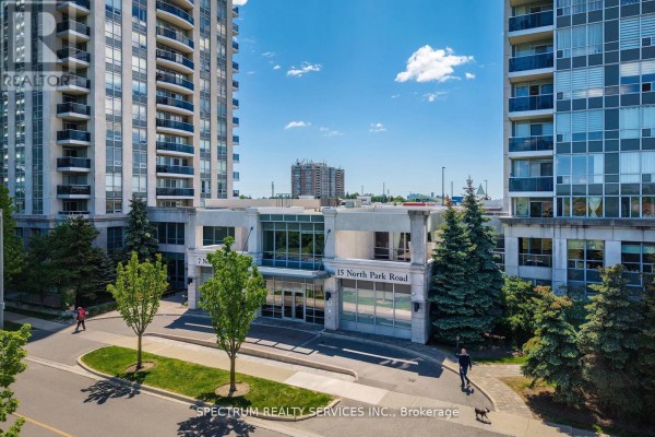 Kitchen - 904 - 15 North Park Road, Vaughan, ON L4J0A1 Photo 3