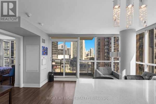 Primary Bedroom - 904 - 23 Sheppard Avenue E, Toronto, ON M2N0C8 Photo 3