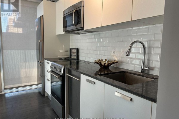 Dining room - 904 - 42 Charles Street, Toronto, ON M4Y0B7 Photo 4